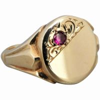 vintage-9ct-yellow-gold-ruby-signet-ring